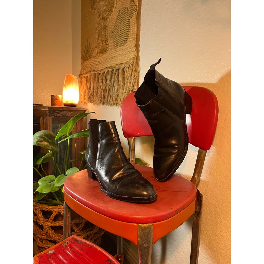 Vintage Cole Haan Chelsea Boots